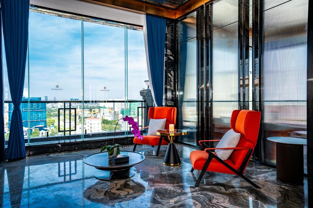 Ocean Hotel Phnom Penh Exterior photo